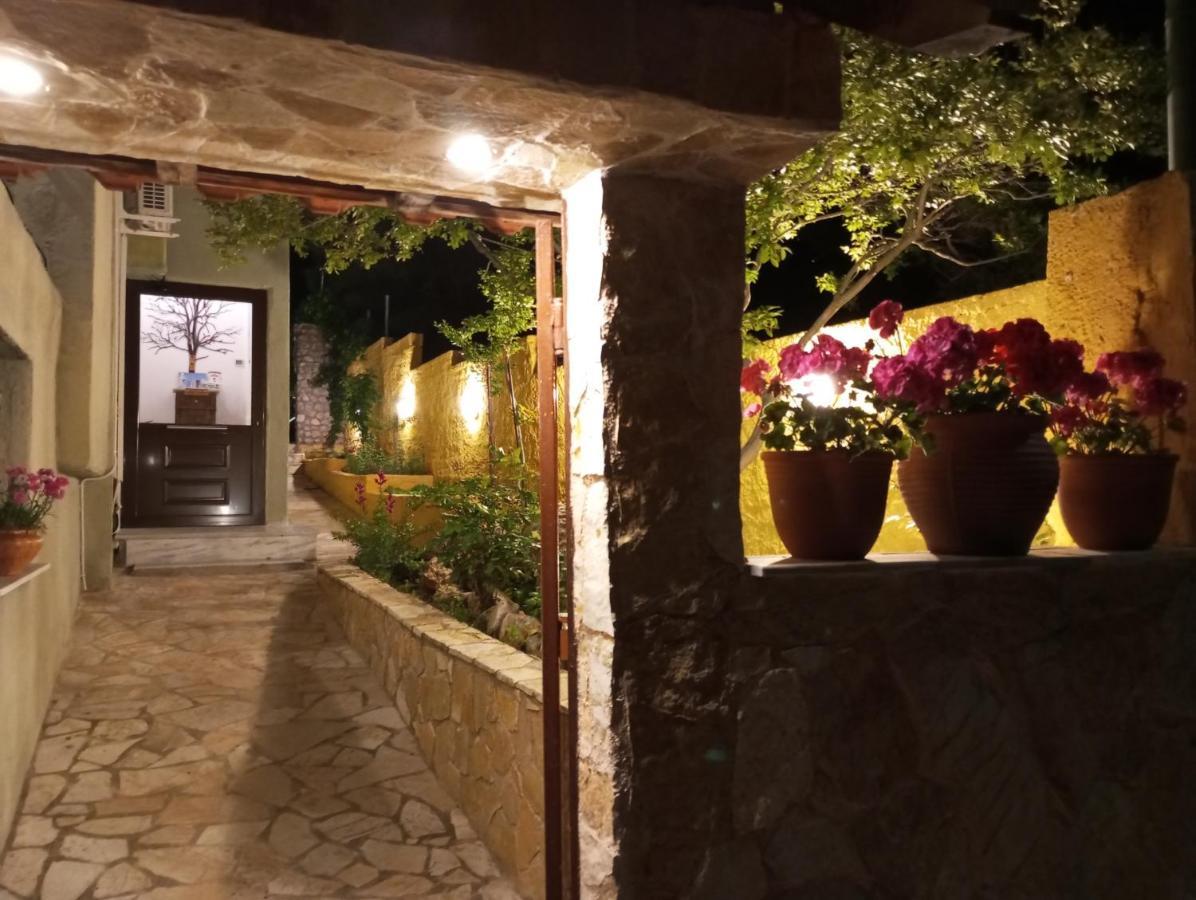 Xenonas Κithαiron Hotel Vília Kültér fotó