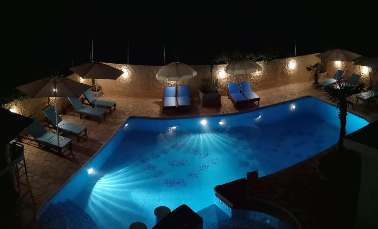 Xenonas Κithαiron Hotel Vília Kültér fotó